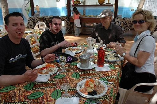 DSC_0642.JPG - Domaine de Nianing � l'heure de midi