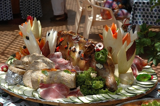 DSC_0662_2.JPG - D�coration du buffet de P�ques