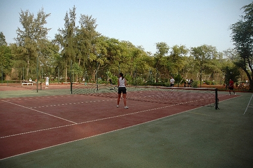 DSC_0701.JPG - Tournoi interne: Sophie / Val�rie (Marseille) contre Valery / Anthony (Bi�re)