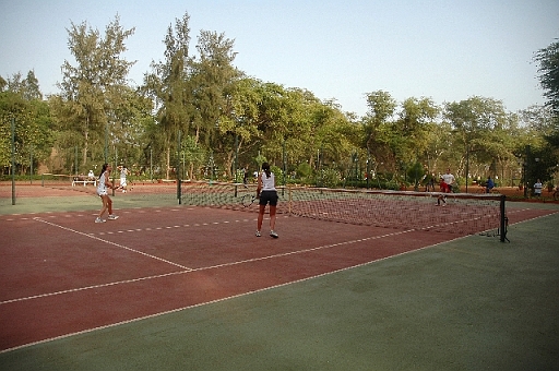 DSC_0702.JPG - Balle de match pour Sophie et  Val�rie